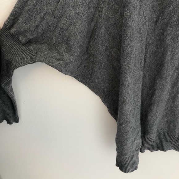 Forever 21 Dolman Sleeve Turtleneck - Picture 5 of 5